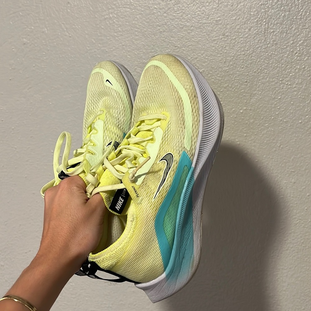 Nike zoom fly 4